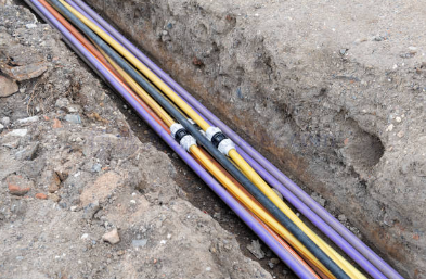 地下光缆全指南：类型、铺设方法与工程实务